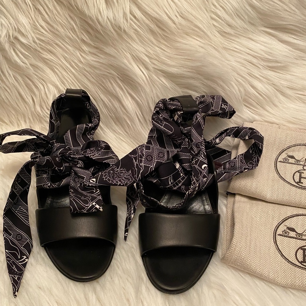 Rare and Beautiful Hermes Scarf Sandals Black size 35.5 - Picture 7 of 13